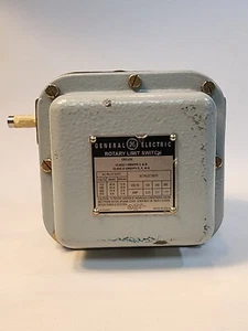 GENERAL ELECTRIC CR115E725112 GEARED ROTARY LIMIT SWITCH, CR115E-725112 - Picture 1 of 8