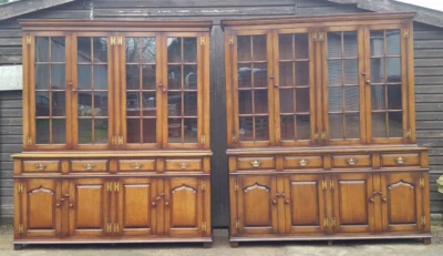MATCHING PAIR OF TITCHMARSH & GOODWIN SOLID OAK LIBRARY BOOKCASES RL.20958/AH - Image 1 of 4