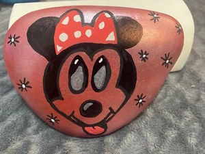 Handgemalter Kunststein - rosa Hintergrund mit Mini Maus - Bild 1 von 1