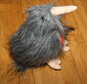 Neu mit Etikett Parrs Neuseeland Kiwi Plüsch Sound Zwitschern 6 Zoll 9 Zoll Souvenir Stofftier grau - Bild 1 von 6