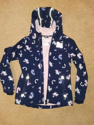 Softshell-Jacke für Mädchen in der Größe 128 - Bild 1 von 4