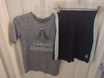 Reebok boys 12 activewear set shirt and shorts - Image 1 of 4