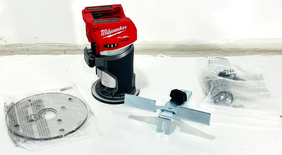 Router compacto Milwaukee 2723-20 M18 COMBUSTIBLE***Solo herramienta*** Foto 1 de 1