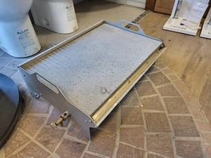 BELFER 1219 C - BARBECUE A GAS PIETRA LAVICA 80 CM. TELAIO IN FERRO E BRUCIATORE - Foto 1 di 5