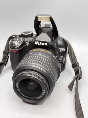 Nikon D3100 mit Nikon AF-S DX Nikkor 18-55mm 1:3.5-5.6G VR #7090667-55 - Bild 1 von 4