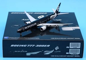 Modelo de avión fundido a presión JC Wings 1:400 Air New Zealand Boeing B777-300ER ZK-OKQ - Imagen 1 de 13