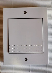 GIRA Unterputz Tastschalter mit Rahmen**TX_44**reinweiss rws**IP44**NEU - Bild 1 von 2