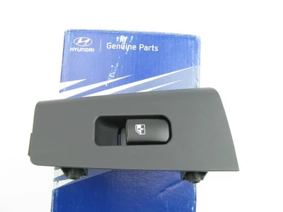 935802B000WK Rear Left Power Window Switch OEM For 2007-2009 Hyundai Santa Fe - Image 1 of 3