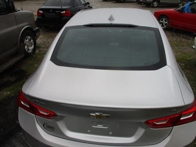 Chevrolet Malibu 2016 Bootlid/Tailgate Silver 84538677 1360 Foto 1 de 4