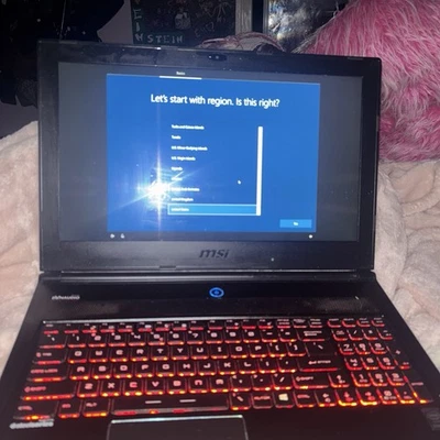 Portátil para juegos MSI 15" Core i7-4710HQ 16 GB Ram 2,5 GHz SSD 108 GB.  Foto 1 de 3