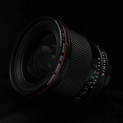 Canon New FD 24mm F/1.4L #382 - image 1 of 4