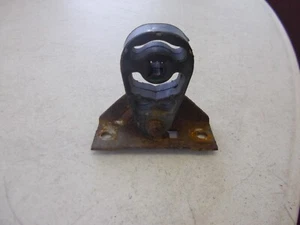 2014-2018 BMW X5 F15 REAR EXHAUST MUFFLER HANGER W/ MOUNT BRACKET OEM - Picture 1 of 5