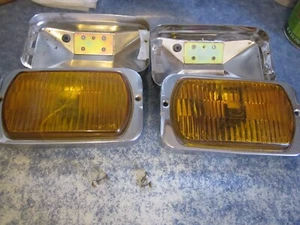 2 Quartz-Halogen Amber Lights SAE-FY-83 Peterson Mfg. Co. - Picture 1 of 8