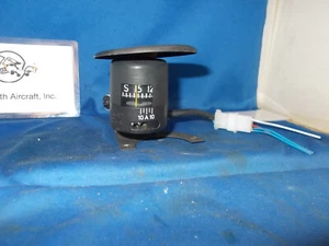 ON THE DASH MOUNTED COMPASS ( 14V LIGHT ) - Picture 1 of 2