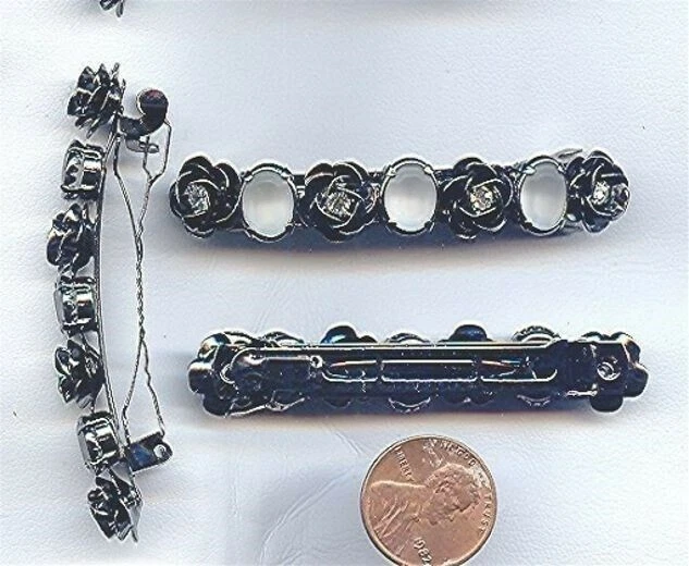 VINTAGE HEMATITE FLOWERS W/ CRYSTAL GEM BARRETTE G488 - Image 1 of 1