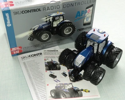 Siku Control / New Holland 17.315 Traktor mit Doppelreifen / Nr. 6738 / 1:32 - Bild 1 von 4