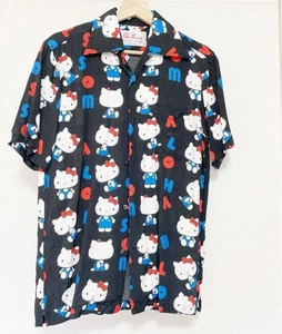 Camicia hawaiana nera Sanrio x Aloha Blossom taglia S collaborazione Hello Kitty - Foto 1 di 2