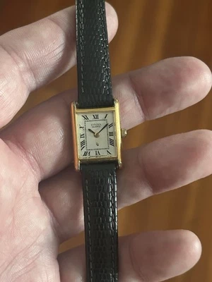 😍 ¡LISTO PARA USAR! Único Delicado Reloj Tanque Cuarzo Romano Citizen Años 80 De Colección Foto 1 de 4