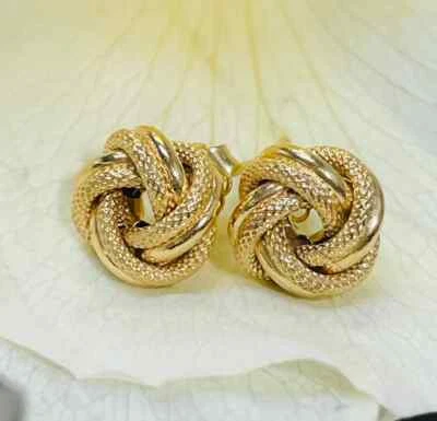 Aretes enchapados en oro amarillo de 14K para mujer nudo texturizado vintage Estate Her Foto 1 de 4