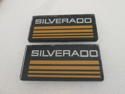 2 ЖЕЛТЫЕ наклейки на боковые стойки крыши с эмблемами кабины Silverado - Изображение 1 из 3