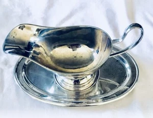 Vintage Silver Plate Gravy Boat With Tray - Picture 1 of 5