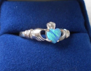 IRISH FRIENDHSIP RING SILVER W/ BLUE HEART & RHINESTONE SZ 9.25 BOX NOT INCLUDED - Picture 1 of 4