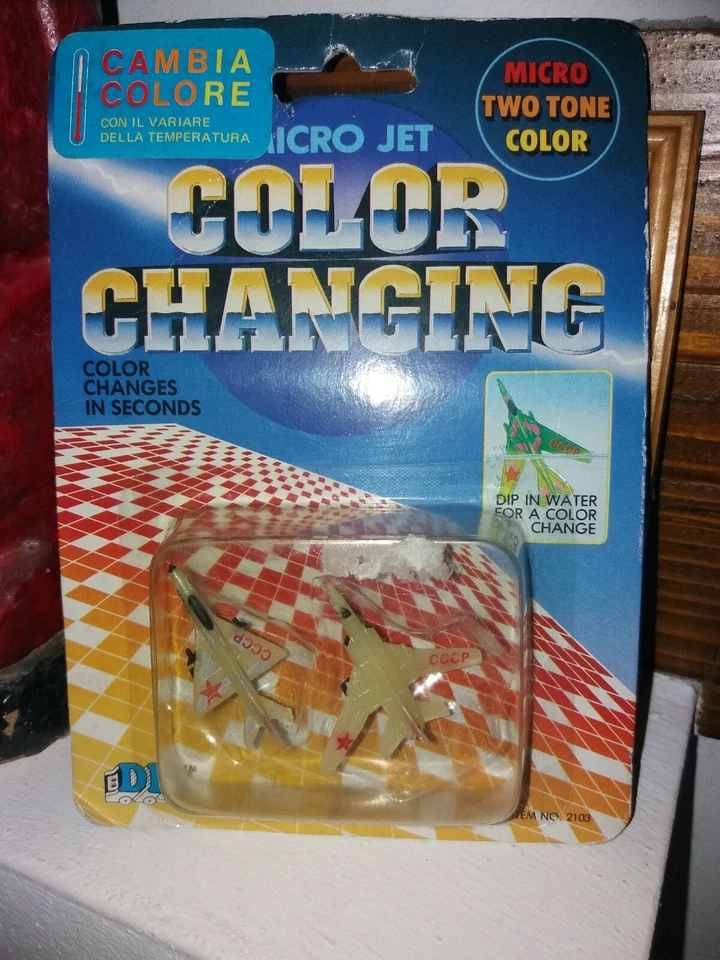 MODELLINO AEREO NUOVI NEL BOX MICRO JET C - Immagine 1 di 1