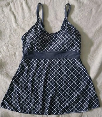 Woman’s Tankini Swimming Top,size Large.  - Image 1 of 3
