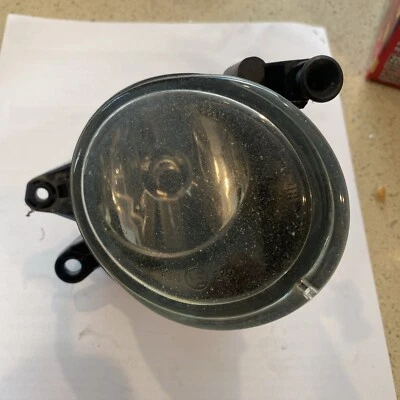 2002-2005 Audi A4 LH DRIVER Side Fog Light Lamp OEM 8E0941699B - Image 1 of 4