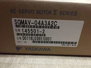 New Yaskawa SGMAV-04A3A2C Servo Motor SGMAV04A3A2C DHL Expedited Shipping - Picture 1 of 10