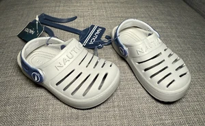 Neu mit Etikett Nautica Slipper Wasserschuhe - Kroko-Stil Größe 4 Kleinkind - Bild 1 von 7