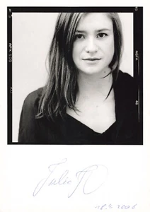 Julia Jentsch, Originalautogramm, alte Autogrammkarte, u.a. "Kokowääh 2" - Bild 1 von 1