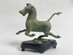 Vintage Bronze Verdigris Horse Sculpture Flying GANSU & Swallow on Wooden Plinth - Picture 1 of 12