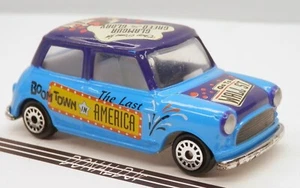 RealToy BMC Mini Cooper "Last Boom Town In America" escala 1:64 - Imagen 1 de 2