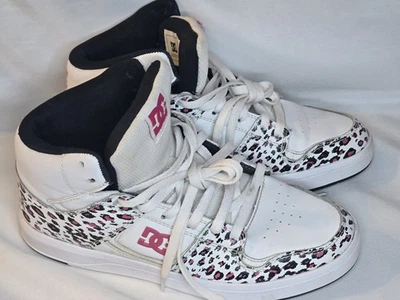 DC CURE HI TALLA 6 SKATE ZAPATILLAS CON CORDONES ZAPATILLAS MUJER ZAPATOS ROSA LEOPARDO USADAS EN EXCELENTE ESTADO Foto 1 de 4