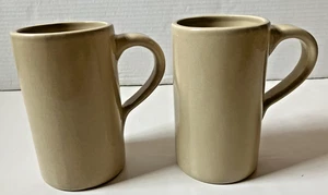 Pottery Barn Studio Barbara Eigen große Kaffeetassen 2er Set - Bild 1 von 8