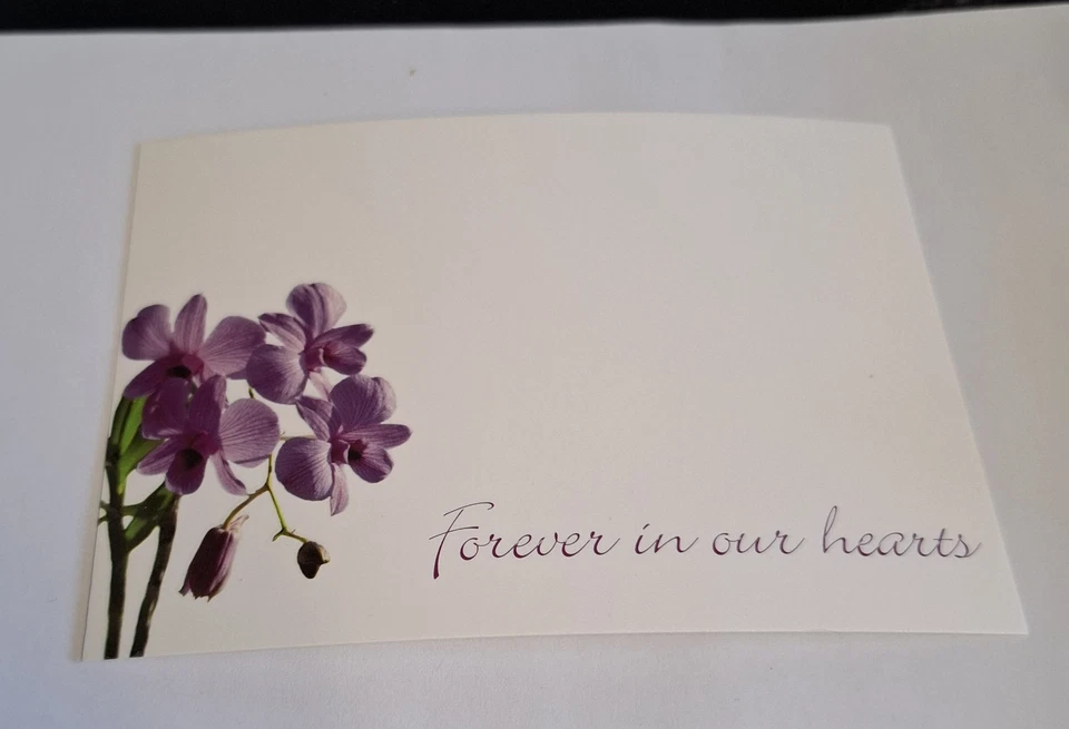 1x Florist Flower, Memorial Message card, Forever in our hearts, Large - Image 1 of 1
