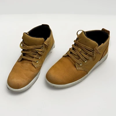 Timberland Suede Chukka Sneakers Low Boots Size 3.5 Tan Suede Fabric - Image 1 of 4