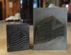 2 VTG AMERICAN FLAG ALL METAL LETTERPRESS PRINTING BLOCK STAMPS DIFFERENT SIZES - Picture 1 of 11