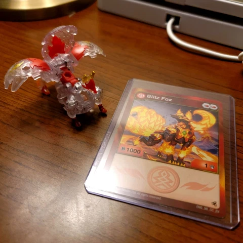 BAKUGAN Evolutions Pyrus Crystal DIAMOND BLITZ FOX with character card Cover