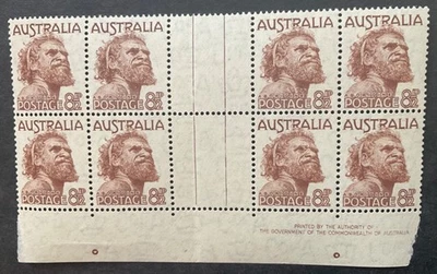 Australia 1950 block of 8 x stamps mint hinged - Image 1 of 2
