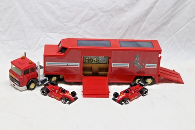 Matchbox Ferrari F1 Super Kings K-136 Transporter con 2 coches *Vintage* BONITO Foto 1 de 4
