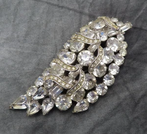Weiss Rhinestone Brooch Vintage Pin Clear Faceted Crystal 3.25" Large Leaf 773c - Picture 1 of 11