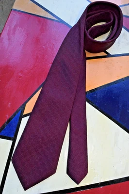 Neck Tie VTG Wembley Leather Back Satin 60s 70s Deep Maroon Honycombe  56 x 3.5" - Image 1 of 4