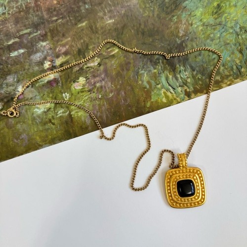 GIVENCHY Collana con ciondolo placcato oro catenina