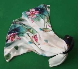 100WHS53170-161 100% Silk Square Scarf Hand Rolled 21''x67'' With Defect - Picture 1 of 7