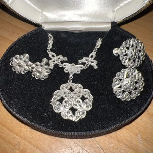 "Collar de filigrana de ley de 14"" y 2 pares de pendientes de tornillo de ley" - Imagen 1 de 7