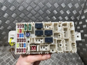 MITSUBISHI L200 2.5 DI-D 2006-15 Fuse Box 8565A205 GENUINE - Picture 1 of 4