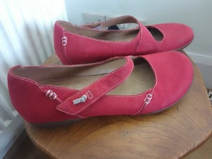 Clarks Mary Jane Shoes Womens red Leather Flat Comfort Casual size 6 D Eu 39.5 - Picture 1 of 11