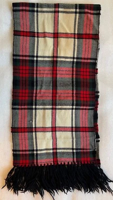 BUFANDA DE LANA A CUADROS TARTÁN ROJO FLECOS ANUDADOS A MANO VINTAGE AÑOS 60, USADA EN EXCELENTE ESTADO Foto 1 de 4